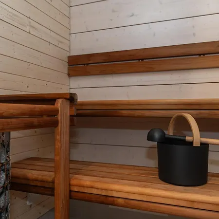 Villa Raikas, Northern Lights, & Lake, Free Wifi, Vuosseli Ruka *