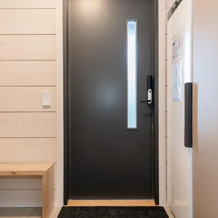 Raikas, Northern Lights, & Lake, Free Wifi, Vuosseli Ruka Villa Kuusamo