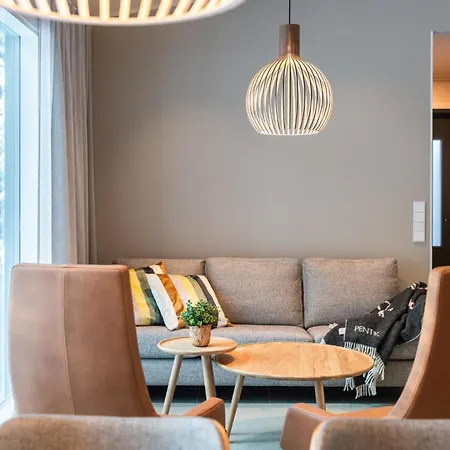 Villa Raikas, Northern Lights, & Lake, Free Wifi, Vuosseli Ruka