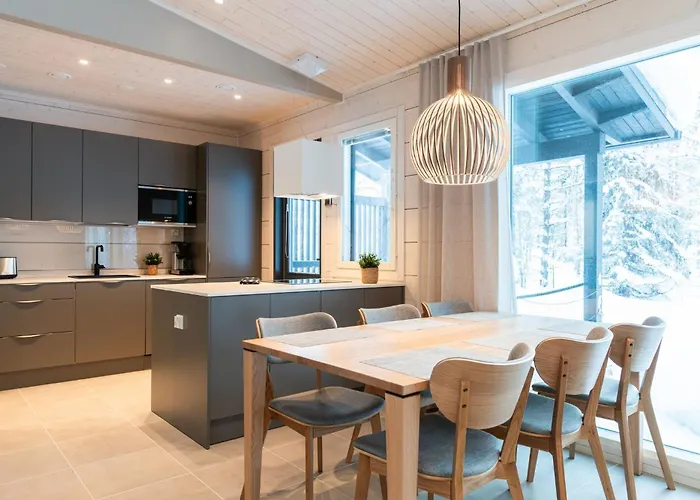 Raikas, Northern Lights, & Lake, Free Wifi, Vuosseli Ruka Kuusamo