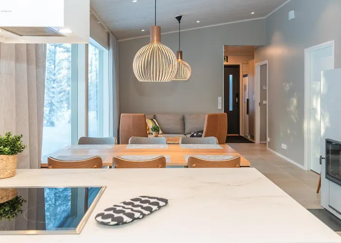 Raikas, Northern Lights, & Lake, Free Wifi, Vuosseli Ruka Vila *