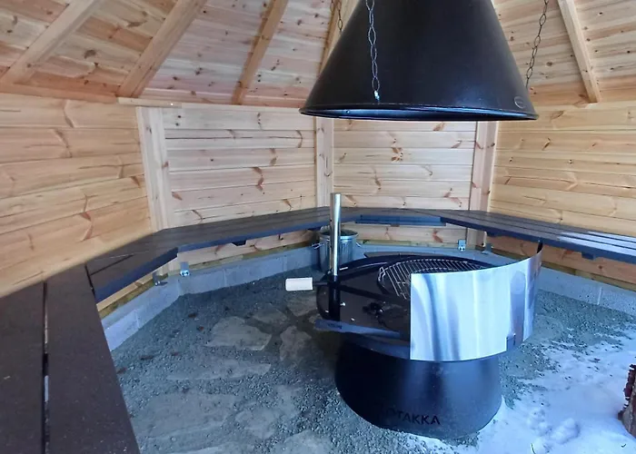 Raikas, Northern Lights, & Lake, Free Wifi, Vuosseli Ruka Vila *